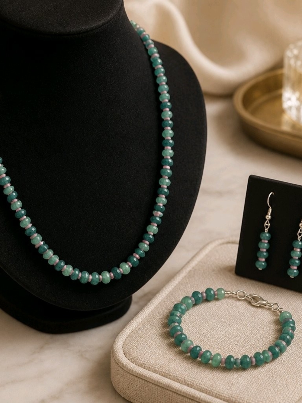 Green Beaded Necklace and Bracelet Set - Handmade